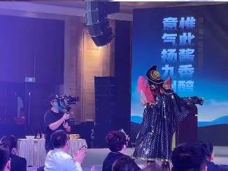变脸表演