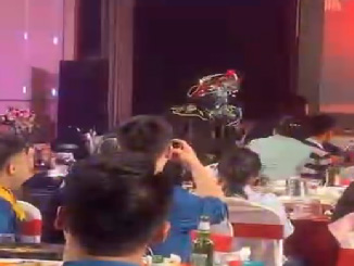 变脸表演
